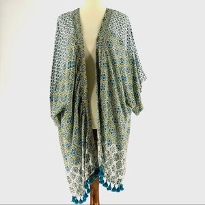 CLEARANCE 5 for $20 SALE Brand C Boho Kimono with tassel trim | M